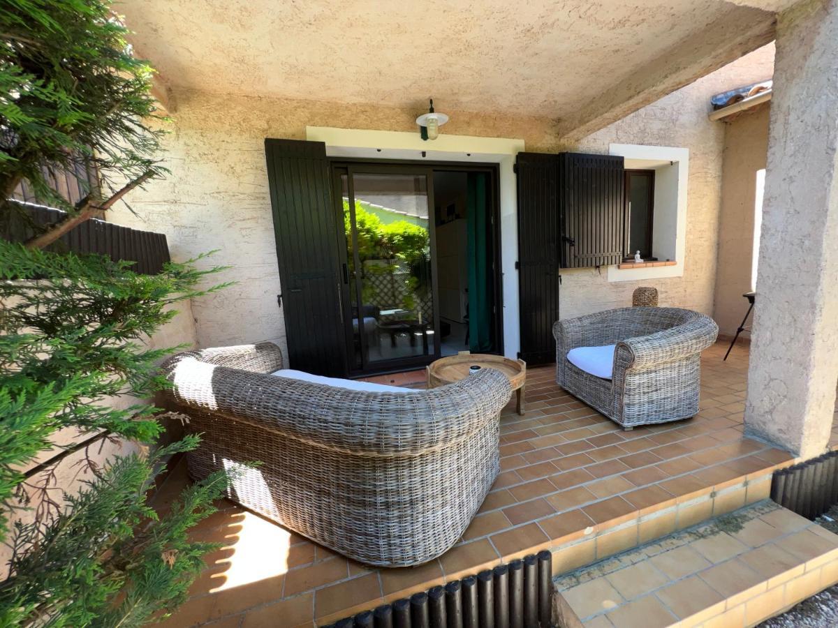 Cocoon'Isle - Jardinet- Jacuzzi Apartment L'Isle-sur-la-Sorgue Exterior photo